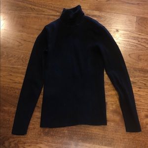 Turtle neck top!!